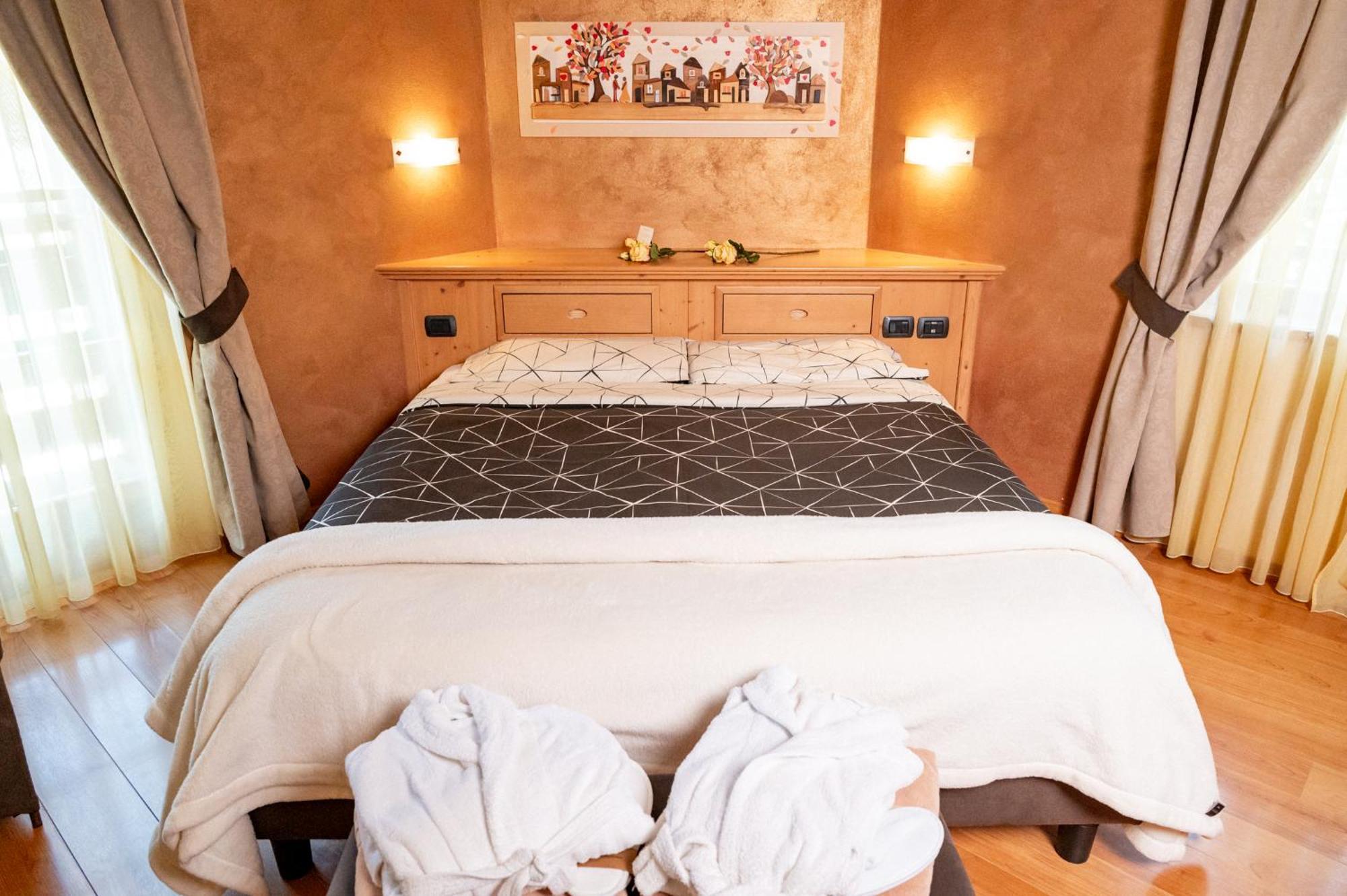 Romantic Charming Hotel Rancolin Moena Esterno foto