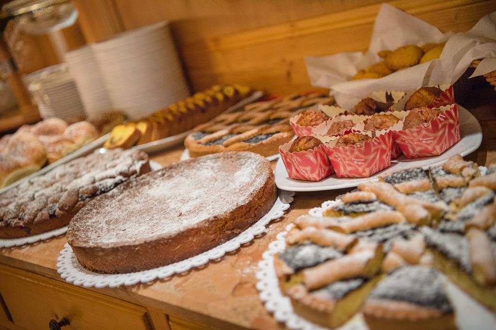 Romantic Charming Hotel Rancolin Moena Esterno foto
