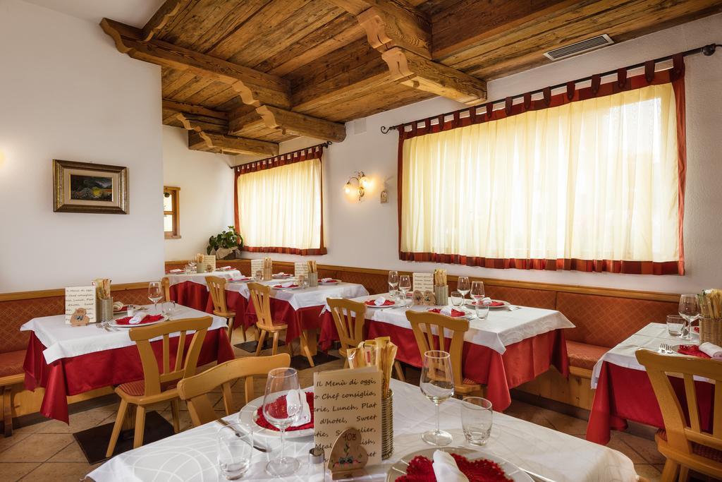 Romantic Charming Hotel Rancolin Moena Esterno foto